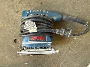 lot 41 image: Ryobi Oscillating Saw