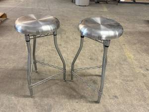 lot 58 image: 2 Metal Bar Stools