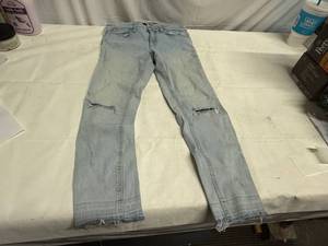 lot 61 image: Teen Clothing-Forever 21 Jeans, XS Multi Color Pants & XS Sweater