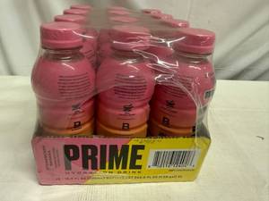 lot 83 image: 12x 16oz Prime Hydration-Strawberry Banana