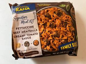 lot 447 image: EE. Fettuccine Beef Meatballs Creamy Tomato Sauce