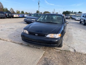 lot 17 image: 1999 Toyota Corolla