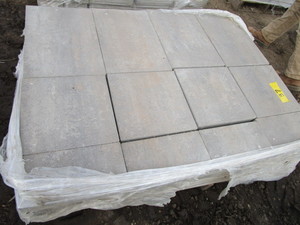 lot 37 image: Pavers