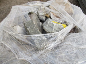 lot 48 image: Wall Stone