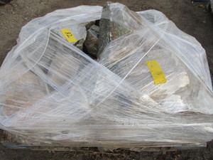 lot 82 image: Granite Wall Stone
