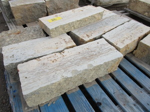 lot 86 image: Wall Block