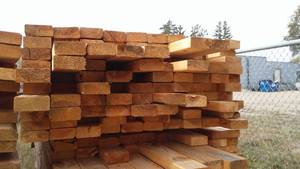 lot 19 image: Cull Lumber 2 x 4 (Approx 75).