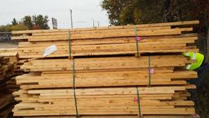 lot 46 image: Cull Lumber 2 x 46 (75 approx. qty).