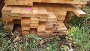 lot 51 image: Cull Lumber 2 x 4 (approx. 75-100)