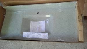 lot 507 image: 20 in. Countertop, Shower Panels (2), Poka Dot Tile.