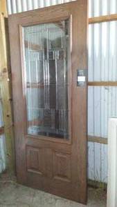 lot 446 image: Bayer Elite Series Door, Exterior, 36 in with Accent Glass.
