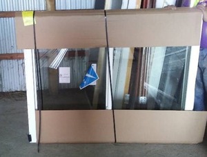 lot 832 image: Vector Slider Window.