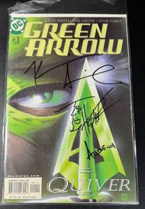 lot 33 image: Green Arrow Quiver Part 1 #1 Comic Book Signed by Kevin Smith, Phil Hester, and Andre Parks