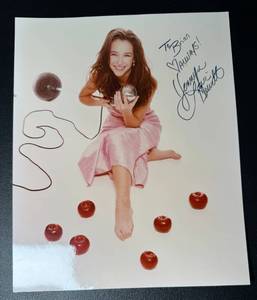 lot 50 image: Jennifer Love Hewett Signed 8x10 Photo