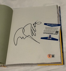 lot 16 image: Gwyneth Paltrow Signed With Beckett COA Eat, Rest, Heal Clean Book