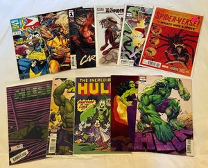 lot 127 image: (11) Various Comic Books - Hulk, Spider-Verse, Marvel, X-Men and More