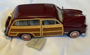 lot 135 image: 1949 Ford Woody Wago Die-Cast Model Franklin Mint In Box