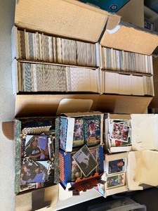 lot 145 image: LARGE Box of 1000s of Baseball Cards, Several Boxes 1990s and 2000s