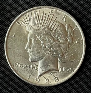 lot 27 image: 1923 Peace Dollar