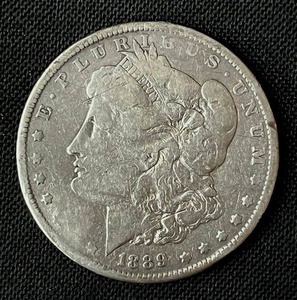 lot 30 image: 1889 Morgan Silver Dollar