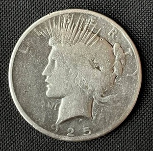 lot 31 image: 1925 Peace Dollar