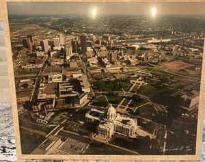 lot 98 image: Steven Linsdeau Signed Numbered Aerial Photo St. Paul Capitol 24x20