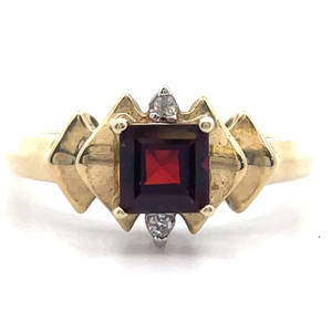lot 23 image: Red Garnet & Natural Diamond Tiered Art Deco Style Estate Ring in Yellow Gold VIDEO