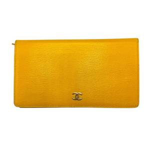 lot 11E image: Chanel Yellow Caviar Long Wallet Pre-Owned Retail $1,500