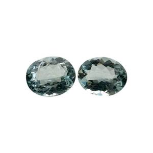 lot 1029 image: 4.59 Carat Total Weight Matching Pair of Natural Aquamarines