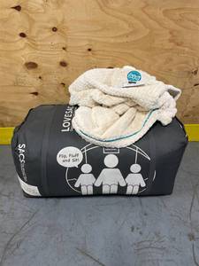 lot 2 image: Lovesac SuperSac with Cover