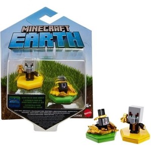 lot 52 image: Minecraft Boost Undying Evoker Mini Figure 2pk lot of 9 (same figure)