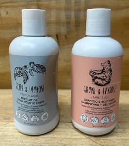 lot 135 image: GRYPH & IVYROSE lot of 2
