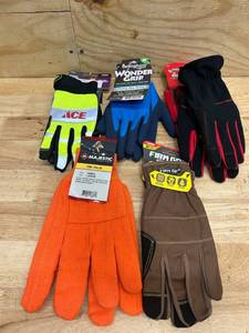 lot 138 image: Assorted Work Gloves (lot of 5)