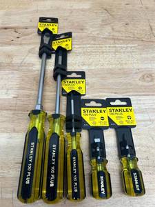 lot 154 image: Various Stanley Screwdrivers (lot of 5)