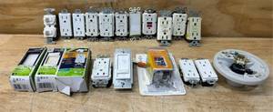 lot 162 image: LEVITON various plug and switch lot of 20