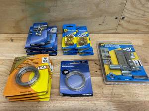 lot 163 image: Hanging kits (lot of 19)