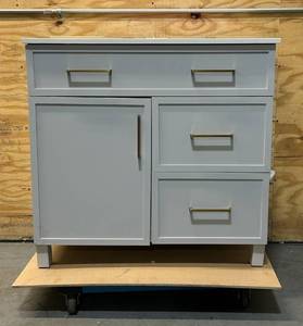 lot 250 image: Home Decorators Connection Bilston 36 in. Single Sink Dove Gray Bath Vanity with White Engineered Stone Top (Assembled)