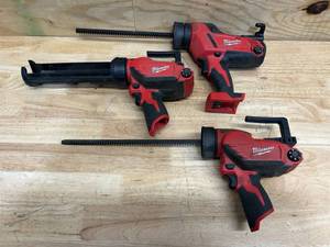 lot 260 image: NON WORKING CAULK AND ADHESIVE GUN (lot of 3)