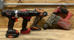 lot 274 image: Power tools for parts only lot of 4