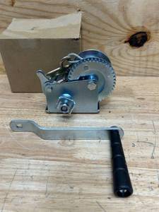 lot 278 image: Hand Winch
