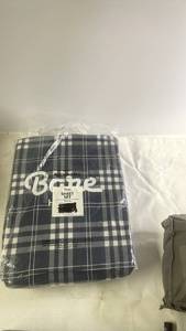 lot 71 image: Bare 100% Flannel Cotton Sheet Set Twin XL Plaid