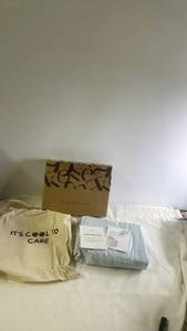 lot 75 image: Set of 2 Westbrooke 100% Cotton King Fitted Sheets Light Blue
