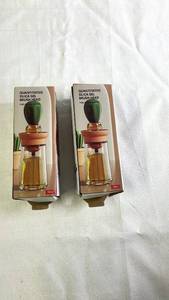 lot 82 image: Set of 2 Quantitative Silica Gel Oil Dispensers with Brush Head
