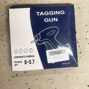 lot 146 image: Corporate America S-3.7 Hangtag Tagging Gun in Box