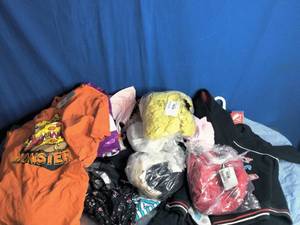lot 22 image: Resell Lot of New Clothes