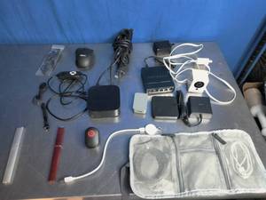 lot 53 image: Electronics Junk Drawer Lot