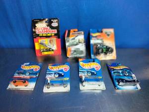 lot 61 image: Hot Wheels and More