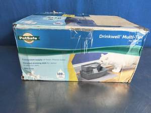 lot 90 image: PetSafe Drinkwell Multi-Tier Pet Fountain