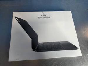 Apple Magic Keyboard for 11 ip