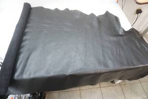 lot 11 image: Black Leather